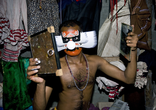 Backstage With Kathakali Dancers In Fort Kochin, India