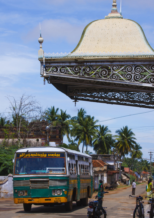 Colorful Public Bus On Broken Road In The Street Of Kanadukathan Chettinad, India