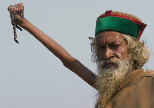 Sadhu Amar Bharati Holding His Arm Up For 38 Years, Maha Kumbh Mela, Allahabad, India