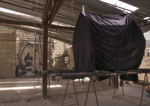 Giant coffin in the empty bazaar, Isfahan province, Kashan, Iran