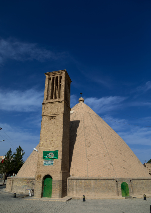 Wind towers used as a natural cooling system for water reservoir in iranian traditional architecture, Isfahan Province, Nain, Iran