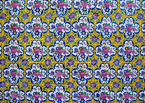 Floral details in Agha Bozorg mosque, Isfahan Province, Kashan, Iran