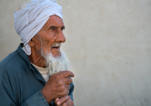 old iranian man with white beard, Qeshm Island, Tabi, Iran