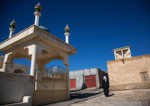 mosque and wind tower in the old town, Hormozgan, Bandar-e Kong, Iran