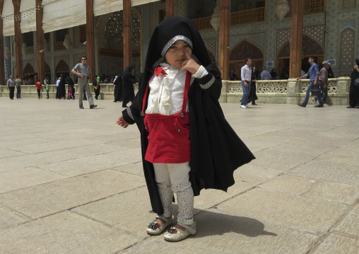 Little girl at the shah-e-cheragh mausoleum, Fars province, Shiraz, Iran