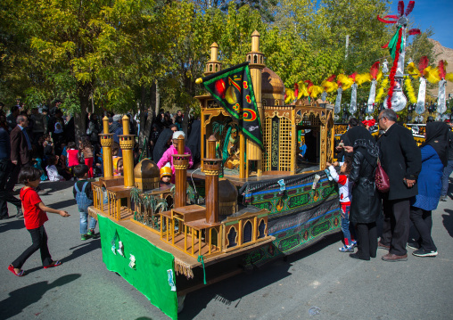 Trolley Where Are Sold Green Ribbons That The People Will Attach To Alams During Ashura Celebration, Kurdistan Province, Bijar, Iran