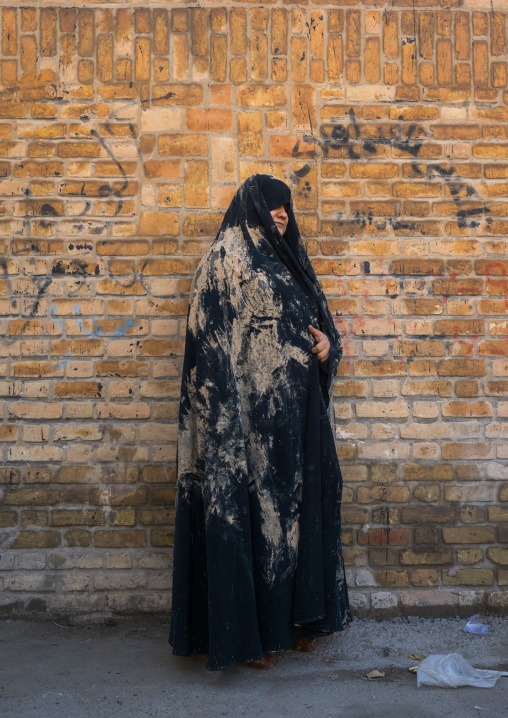 An Elderly Iranian Shiite Woman Covered With Mud During The Chehel Manbar Ceremony One Day Before Ashura, Lorestan Province, Khorramabad, Iran