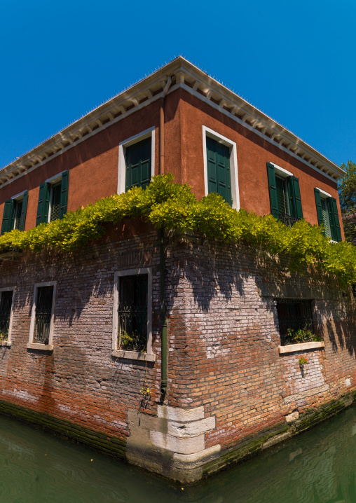 Old house on the canal, Veneto Region, Venice, Italy