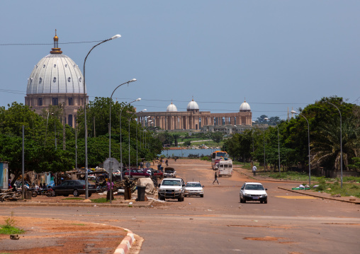 Our lady of peace basilica christian cathedral built by Félix Houphouët-Boigny, Région des Lacs, Yamoussoukro, Ivory Coast