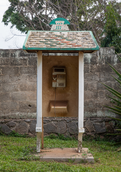 Out of order telephone booth in the street, Tonkpi Region, Man, Ivory Coast