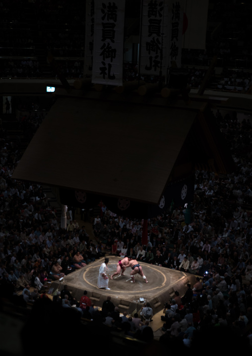 Overview image of the interior of the ryogoku kokugikan sumo arena during the sumo tournament, Kanto region, Tokyo, Japan