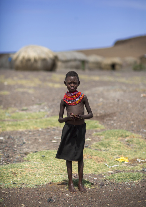 El molo tribe child girl, Turkana lake, Loiyangalani, Kenya
