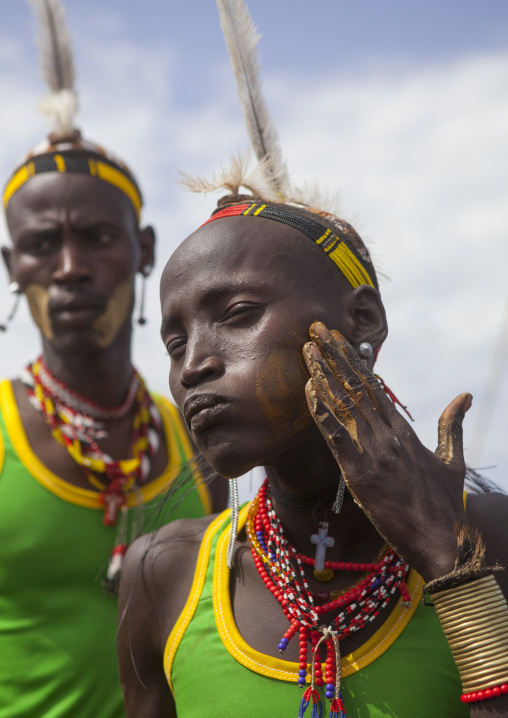 Men make up in dassanech tribe, Turkana lake, Loiyangalani, Kenya