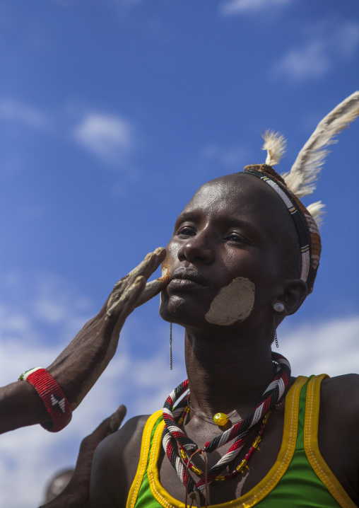 Men make up in dassanech tribe, Turkana lake, Loiyangalani, Kenya