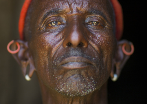 Rendille tribe old man, Marsabit district, Ngurunit, Kenya