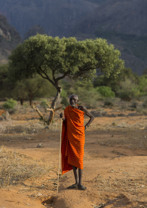 Rendille blind tribe old man, Marsabit district, Ngurunit, Kenya