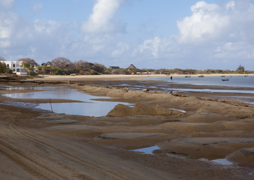 Beach erosion at low tide, Lamu County, Lamu, Kenya