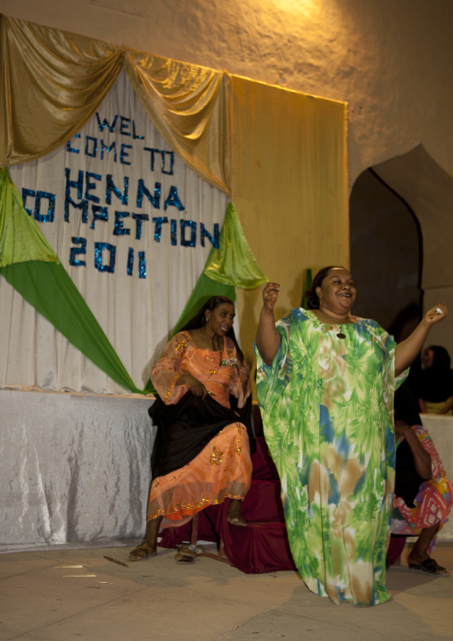 Woman presenting henna competition during Maulid festival, Lamu County, Lamu, Kenya