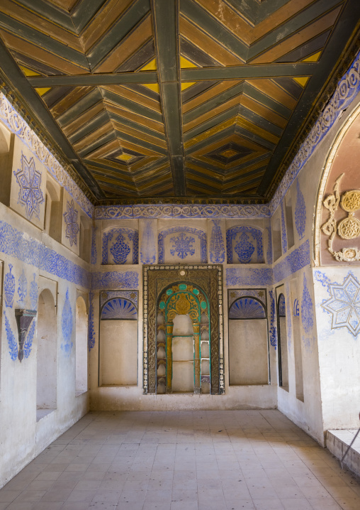 Ottoman Painted Ornamentation And Wood Ceiling In A Divan Inside The Erbil Citadel, Kurdistan, Iraq