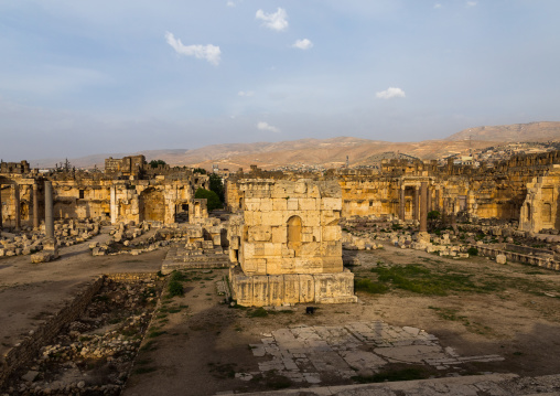 Great court of the temple complex, Beqaa Governorate, Baalbek, Lebanon
