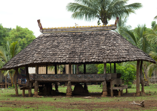 Alak common house, Boloven, Laos