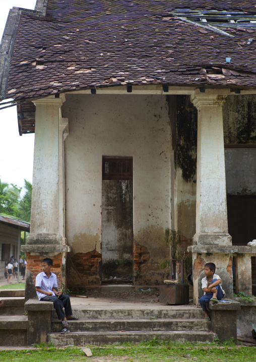Old colonial school, Ddon khong island, Laos