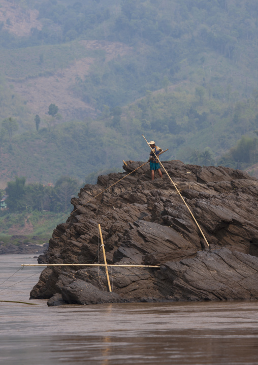 Fishermen on mekong river, Houei xay, Laos