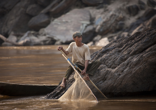 Fisherman on mekong river, Houei xay, Laos