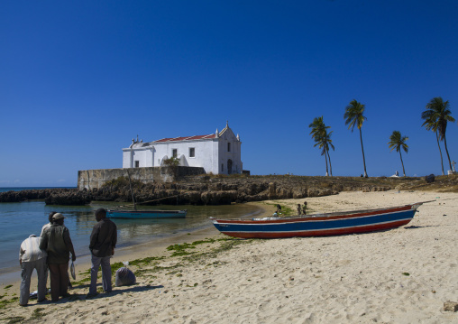 Fishermen Coming Back To The Beach, Island Of Mozambique, Nampula Province, Mozambique