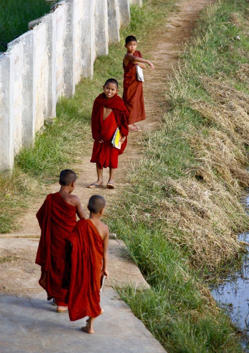 Novice Buddhist Monks In Inle Lake, Myanmar