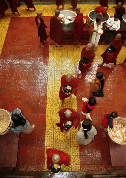 Monks Luncht At Mahagandayon Monastery In Amarapura, Myanmar