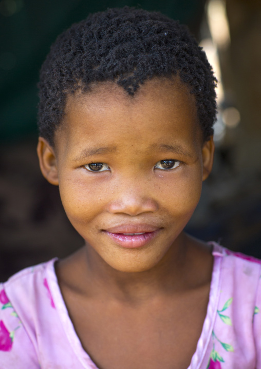 Bushman Child Girl, Tsumkwe, Namibia
