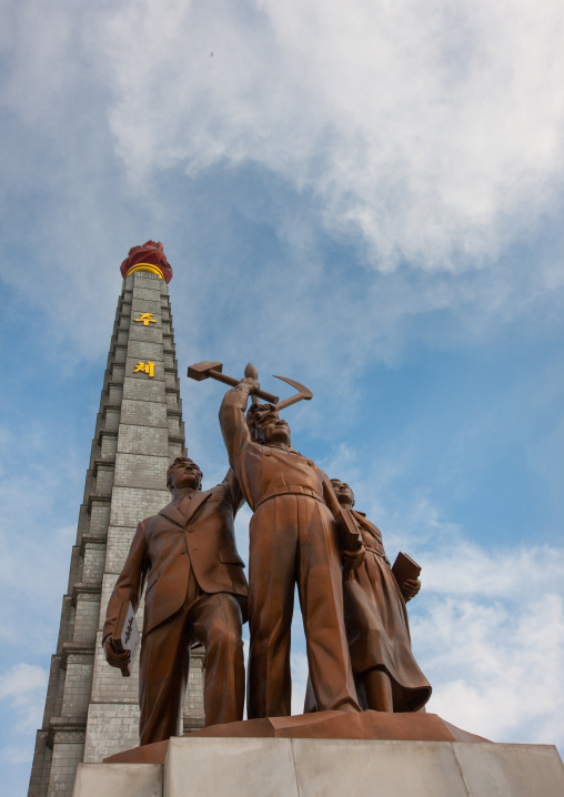 The Juche tower built to commemorate Kim il-sung's 70th birthday and the workers' Party monument, Pyongan Province, Pyongyang, North Korea