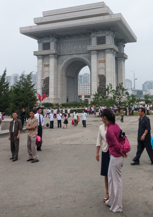 The arch of triumph built to commemorate the Korean resistance to japan from 1925 to 1945, Pyongan Province, Pyongyang, North Korea