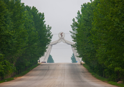Arch of reunification monument, Pyongan Province, Pyongyang, North Korea