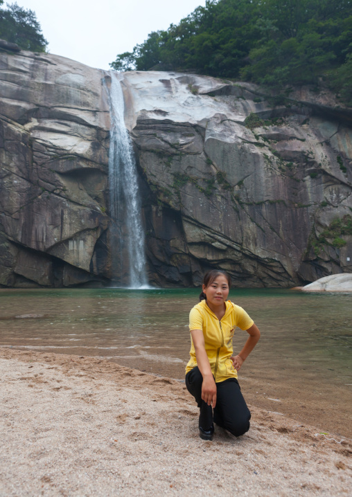 North Korean woman posing in pakyon falls, North Hwanghae Province, Kaesong, North Korea