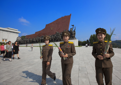 North Korean female soldiers in the Grand monument on Mansu hill, Pyongan Province, Pyongyang, North Korea