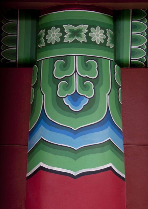 Detail of a painted pillar in Ryongthong temple founded by Korean chonthae sect of buddhism, Ogwansan, Ryongthong Valley, North Korea