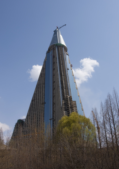 Construction of the pyramid-shaped Ryugyong hotel, Pyongan Province, Pyongyang, North Korea