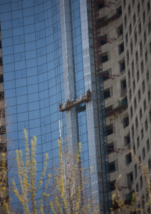 Construction of the pyramid-shaped Ryugyong hotel, Pyongan Province, Pyongyang, North Korea