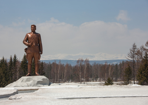 President Kim ii Sung statue on the Grand monument, Ryanggang Province, Samjiyon, North Korea