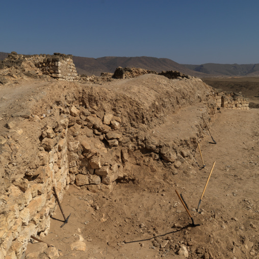 The Ruined Wall Of Khor Rori Site, Taqa, Oman