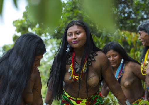 Panama, Darien Province, Bajo Chiquito, Women Of The Native Indian Embera Tribe Dancing