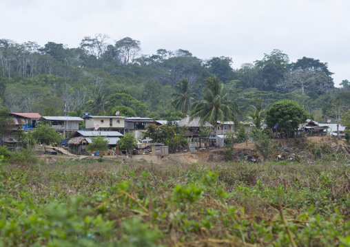 Panama, Darien Province, Bajo Chiquito, Embera Tribe Village In The Rain Forest
