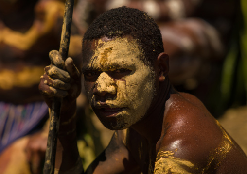 Highlander warrior with traditional makeup during a sing-sing, Western Highlands Province, Mount Hagen, Papua New Guinea