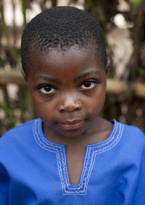 Batwa tribe girl, Western Province, Cyamudongo, Rwanda