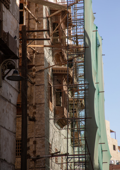 Old house with wooden mashrabiya under renovation in al-Balad quarter, Mecca province, Jeddah, Saudi Arabia