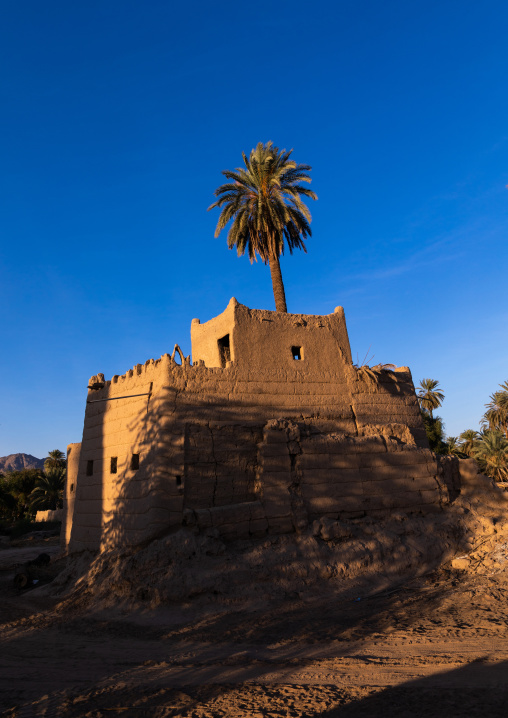 Traditional old multi-storey mud house, Najran Province, Najran, Saudi Arabia