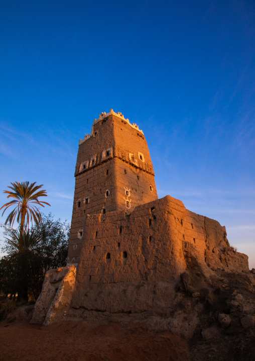 Traditional old multi-storey mud house, Najran Province, Najran, Saudi Arabia