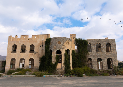 Abandoned Abdullah al-Suleiman palace, Mecca province, Taïf, Saudi Arabia